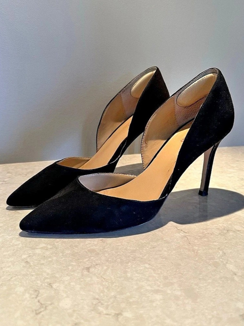 JustFab Black D’Orsay Pointed-Toe Heels